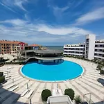 Blue Paradise: A Due Passi Dalla Spiaggia. 포르토레카나티