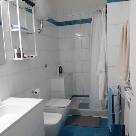 Lägenhet Blue Paradise: A Due Passi Dalla Spiaggia.